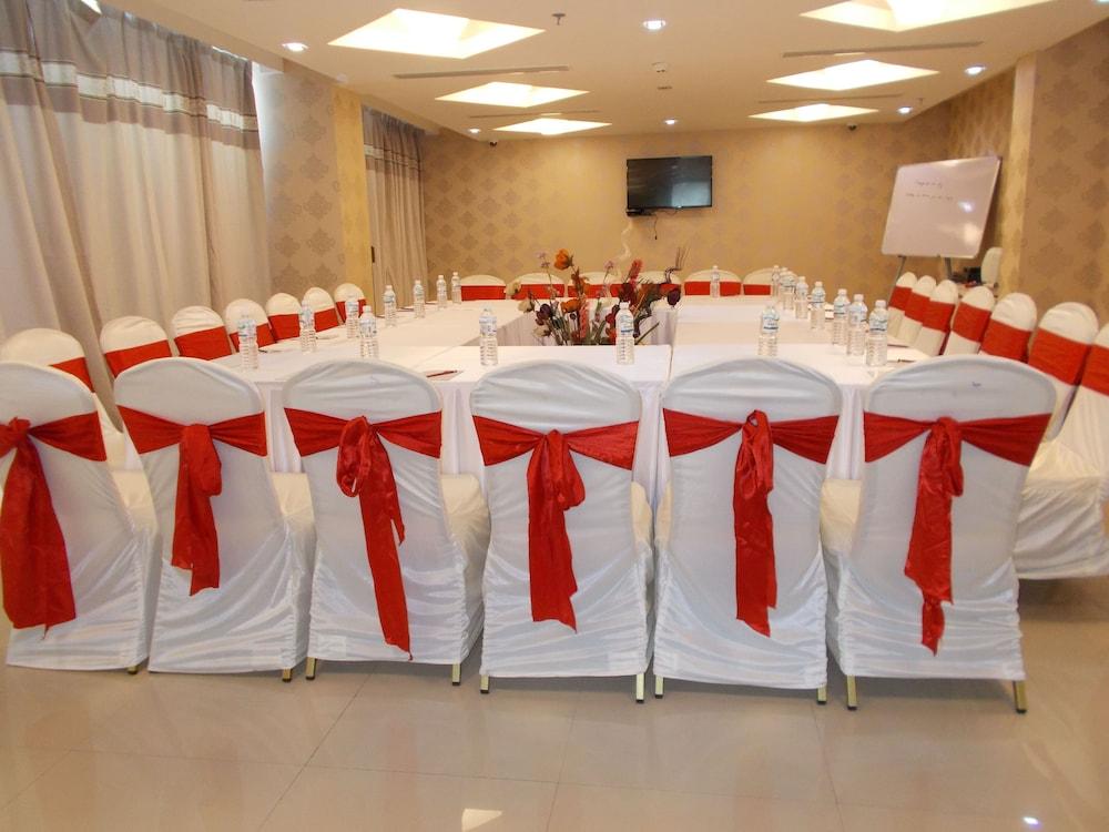 Best Western Tirupati Luaran gambar